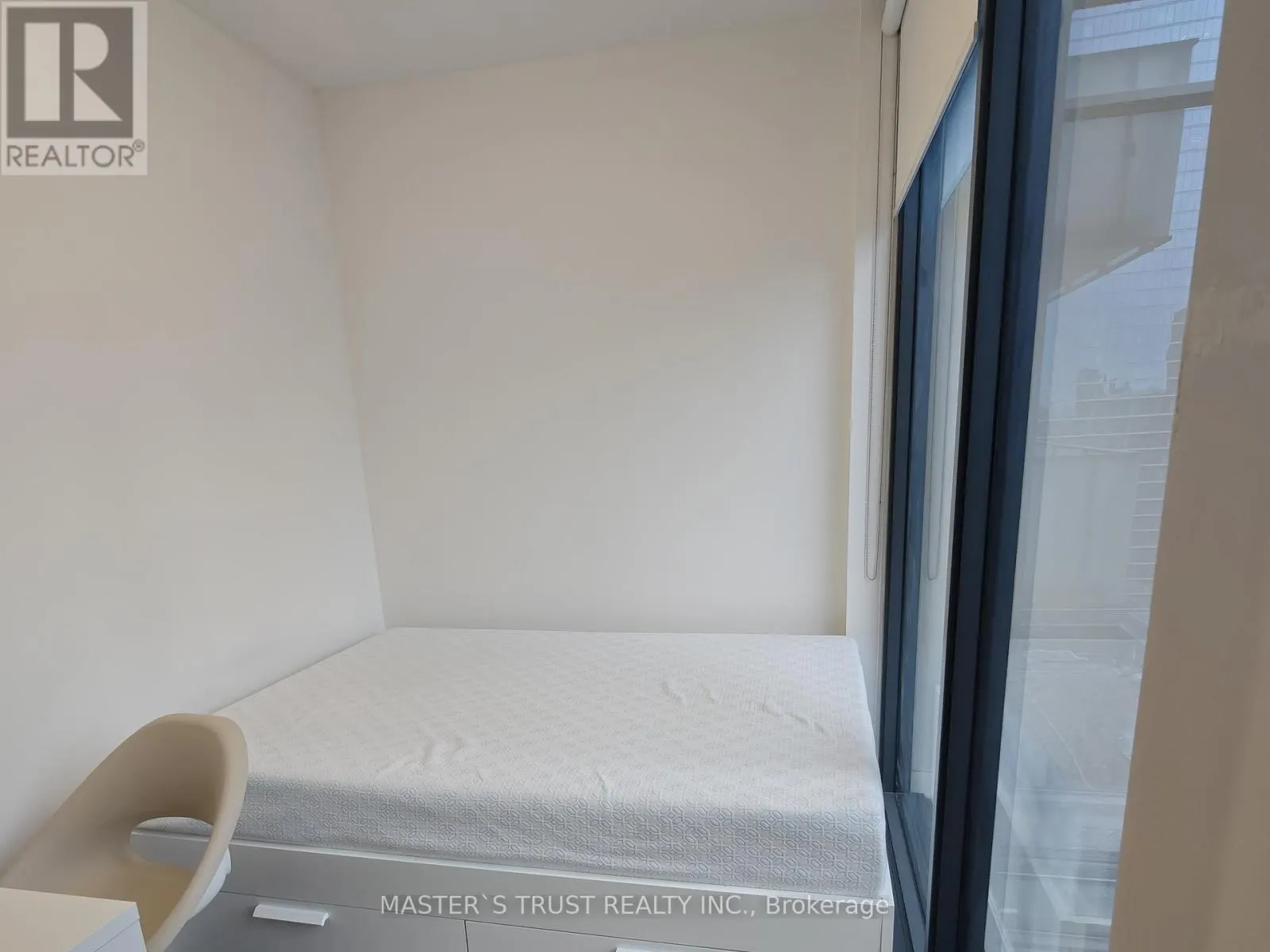 2608 - 25 RICHMOND STREET E