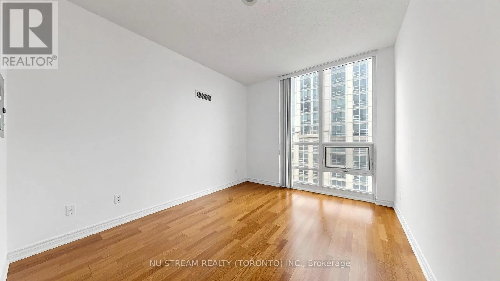 3101 - 761 BAY STREET
