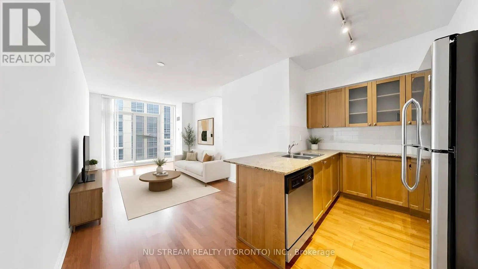 3101 - 761 BAY STREET
