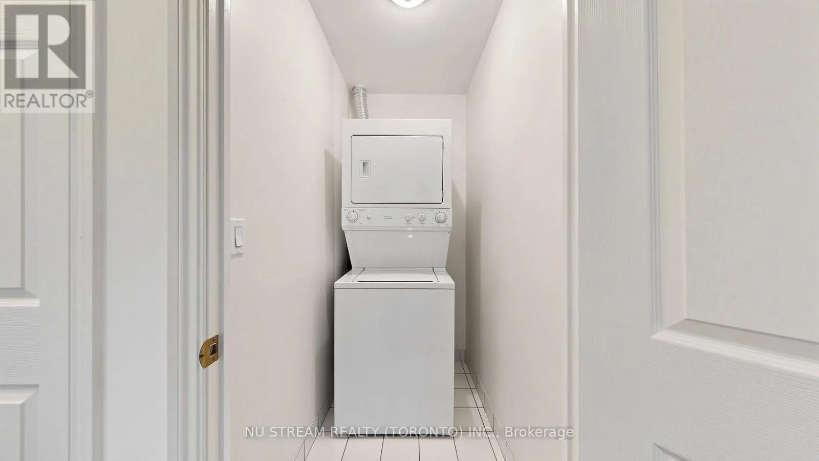 3101 - 761 BAY STREET