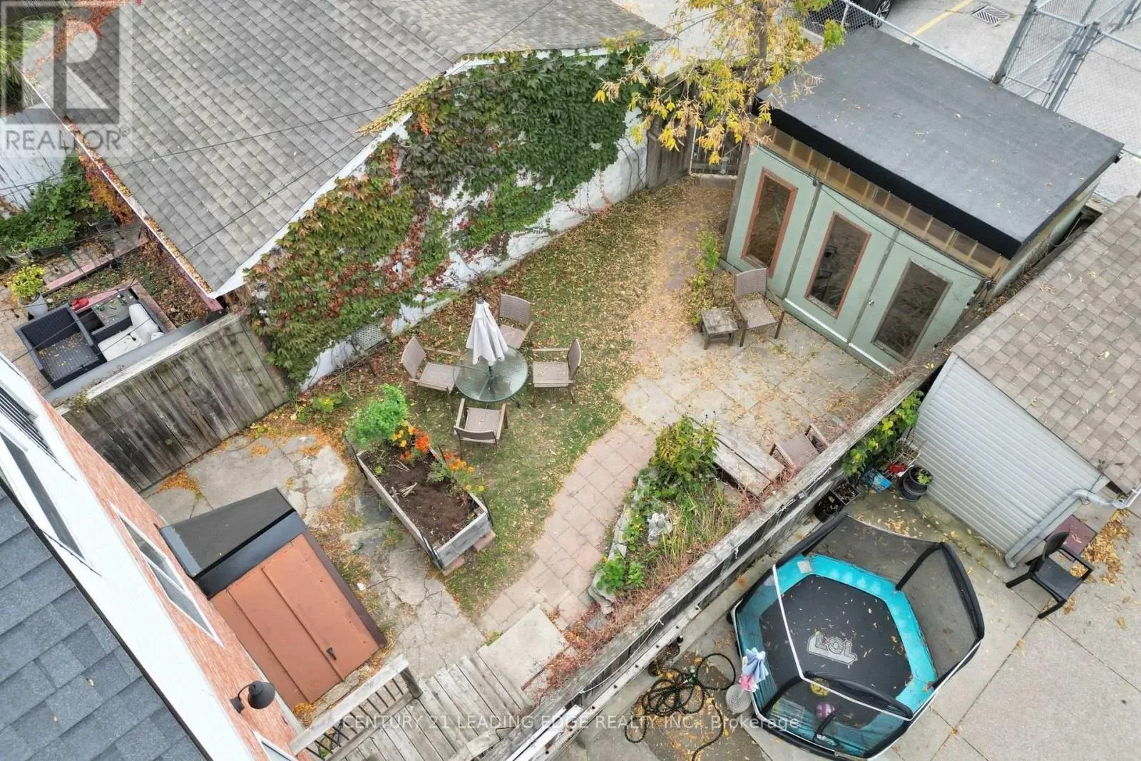 131 LINDSEY AVENUE