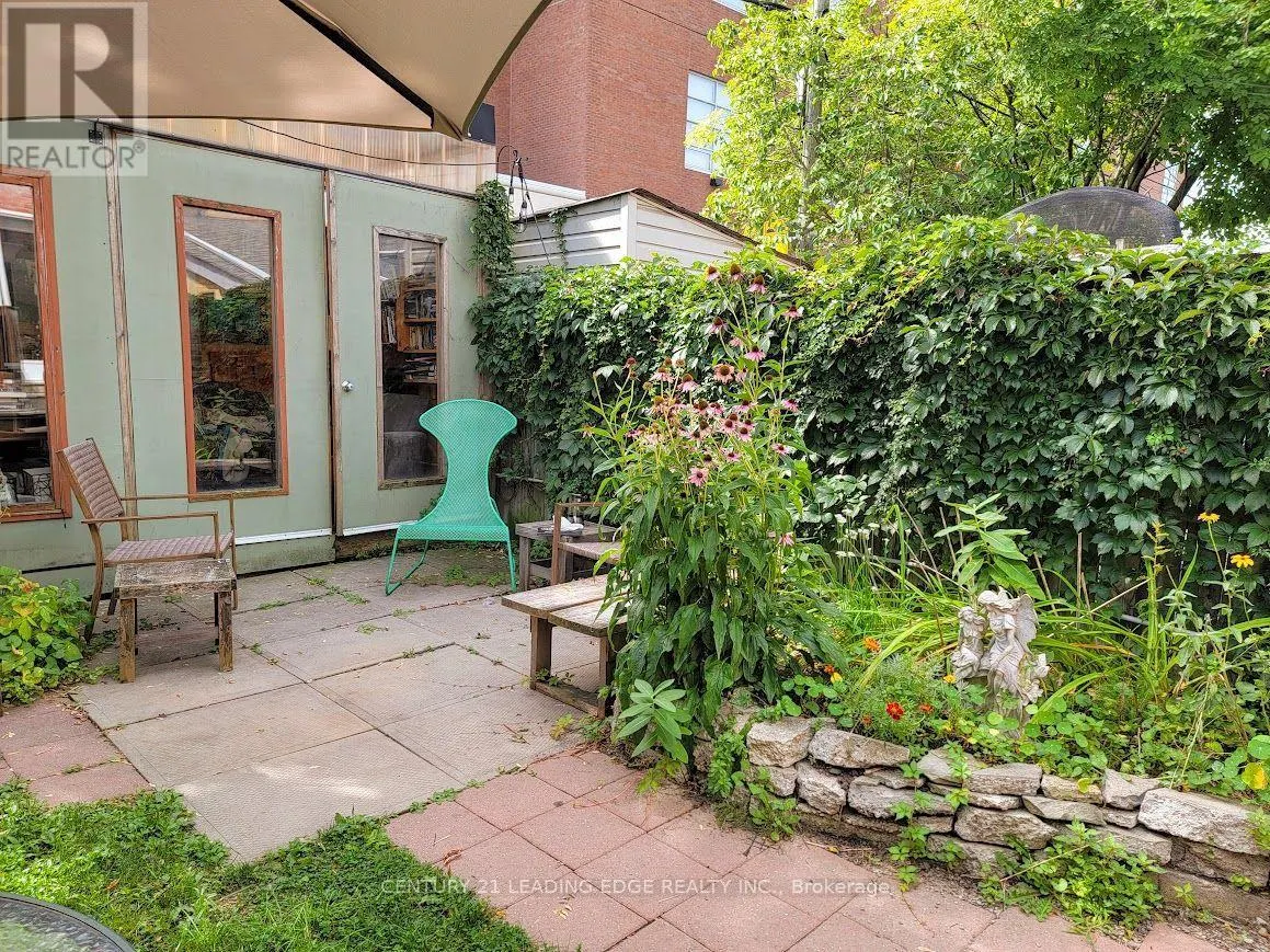 131 LINDSEY AVENUE