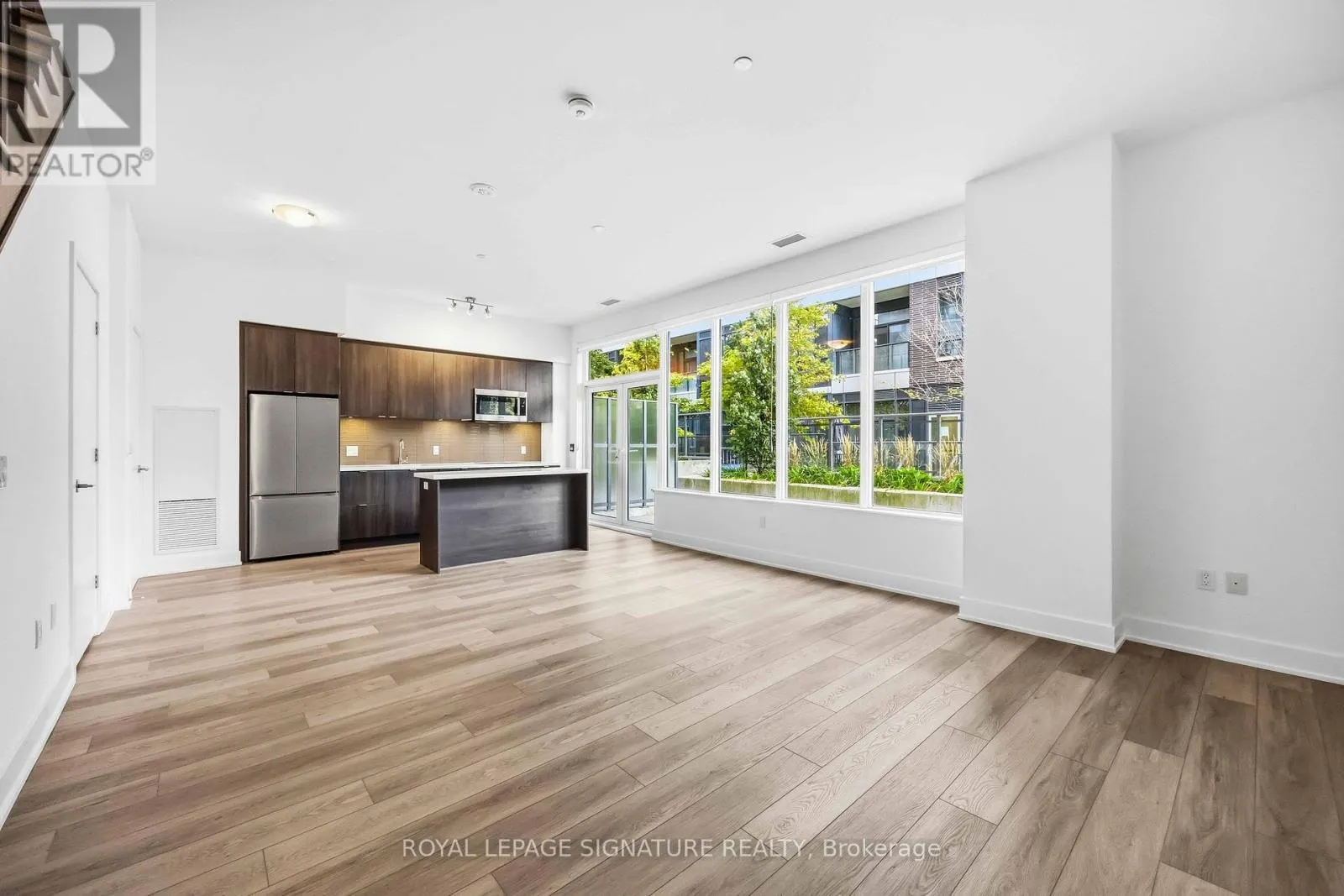 102 - 2 TEAGARDEN COURT N