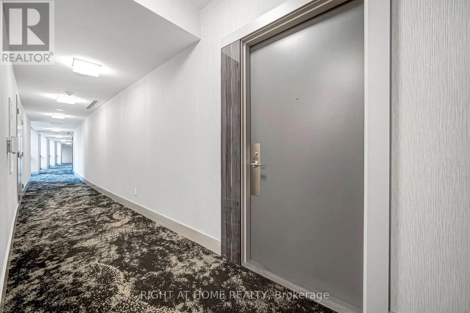 405 - 38 FOREST MANOR ROAD