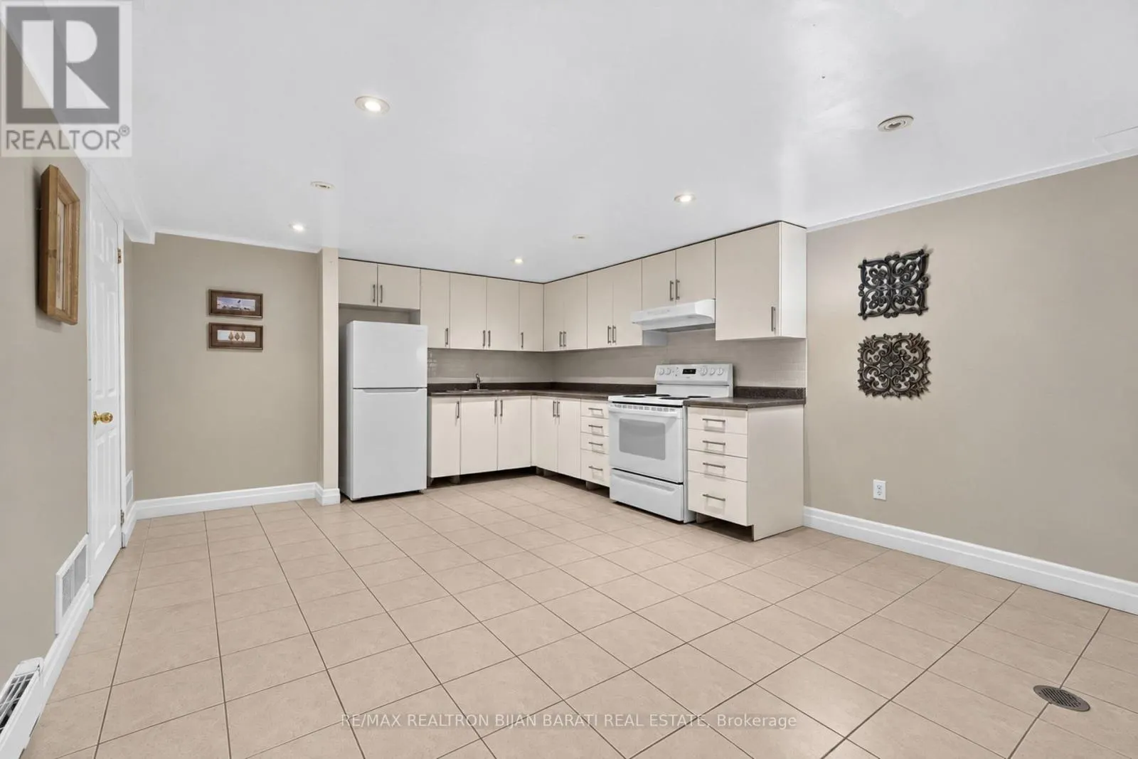47 HARLANDALE AVENUE