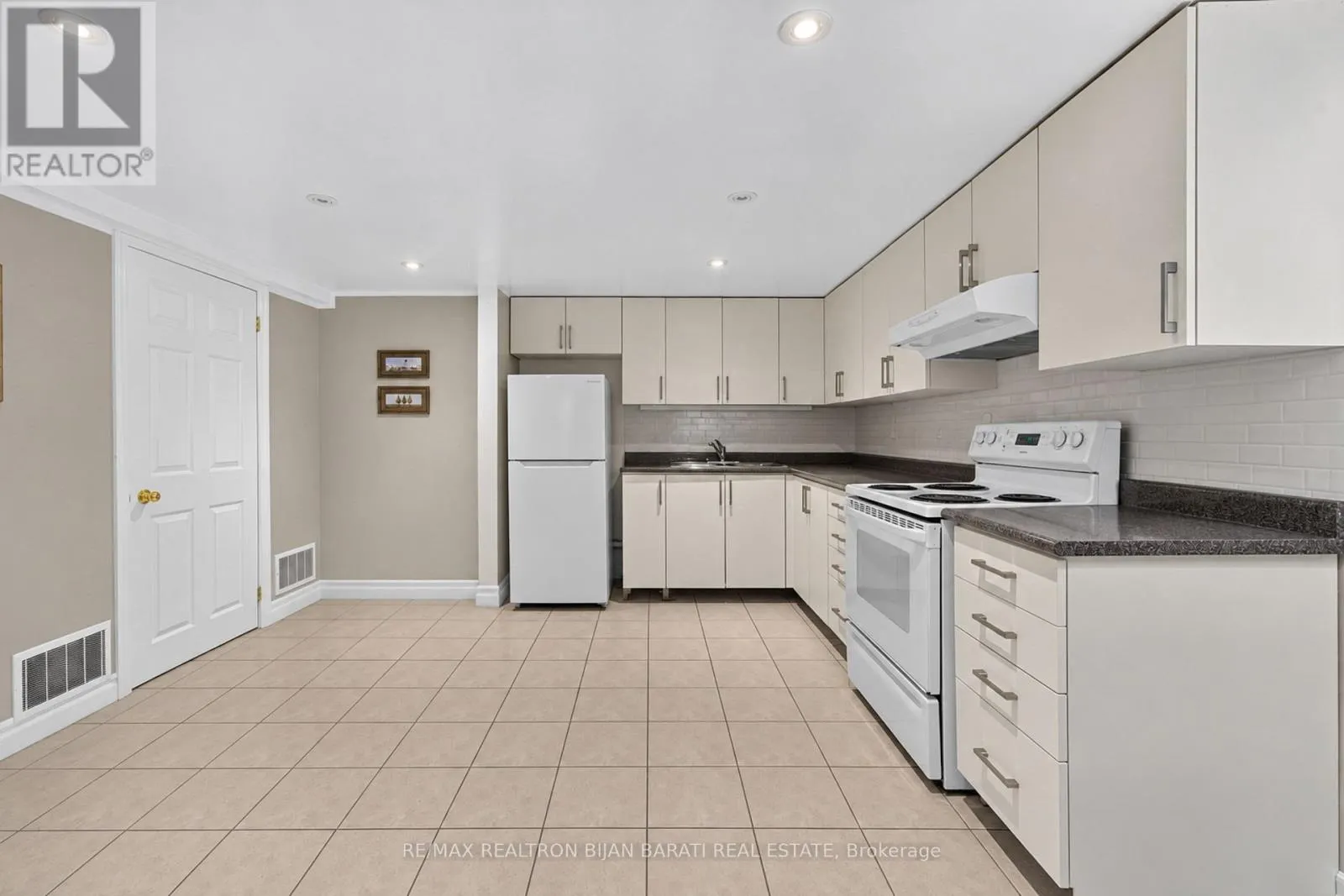 47 HARLANDALE AVENUE