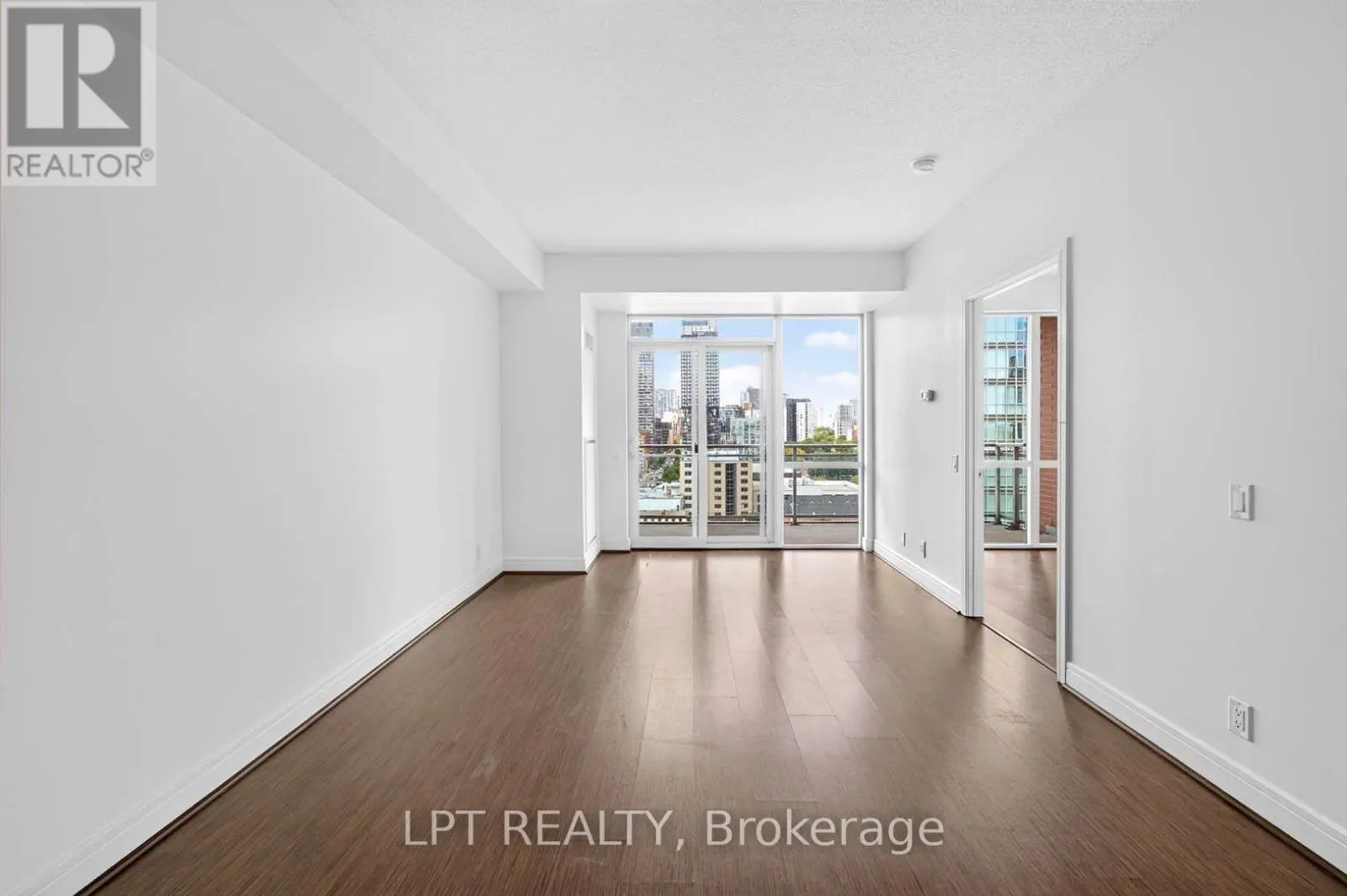 1202 - 112 GEORGE STREET
