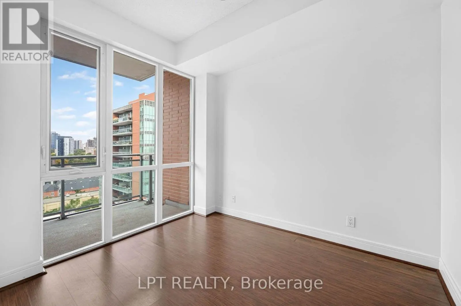 1202 - 112 GEORGE STREET