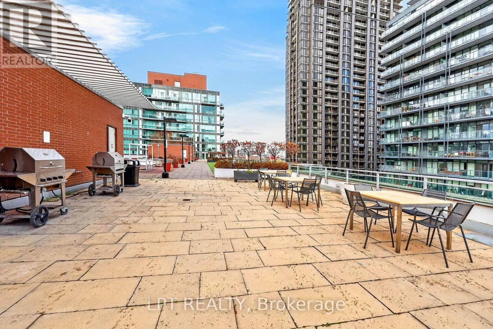 1202 - 112 GEORGE STREET