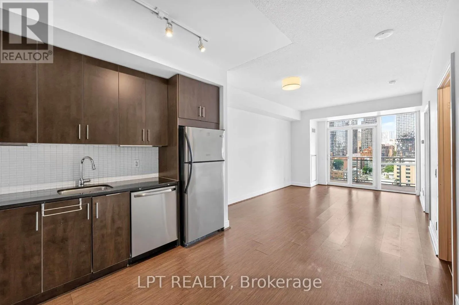 1202 - 112 GEORGE STREET