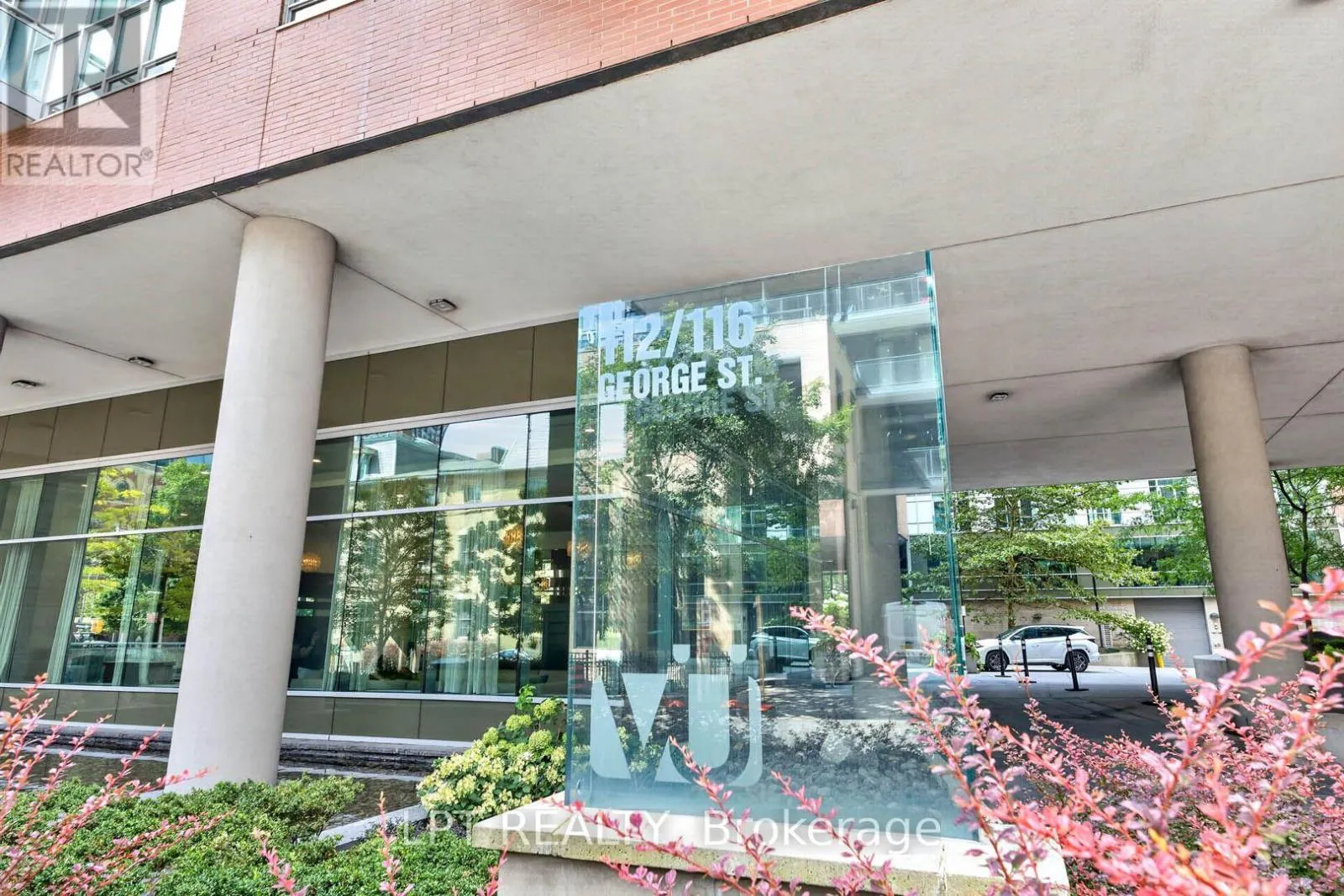1202 - 112 GEORGE STREET