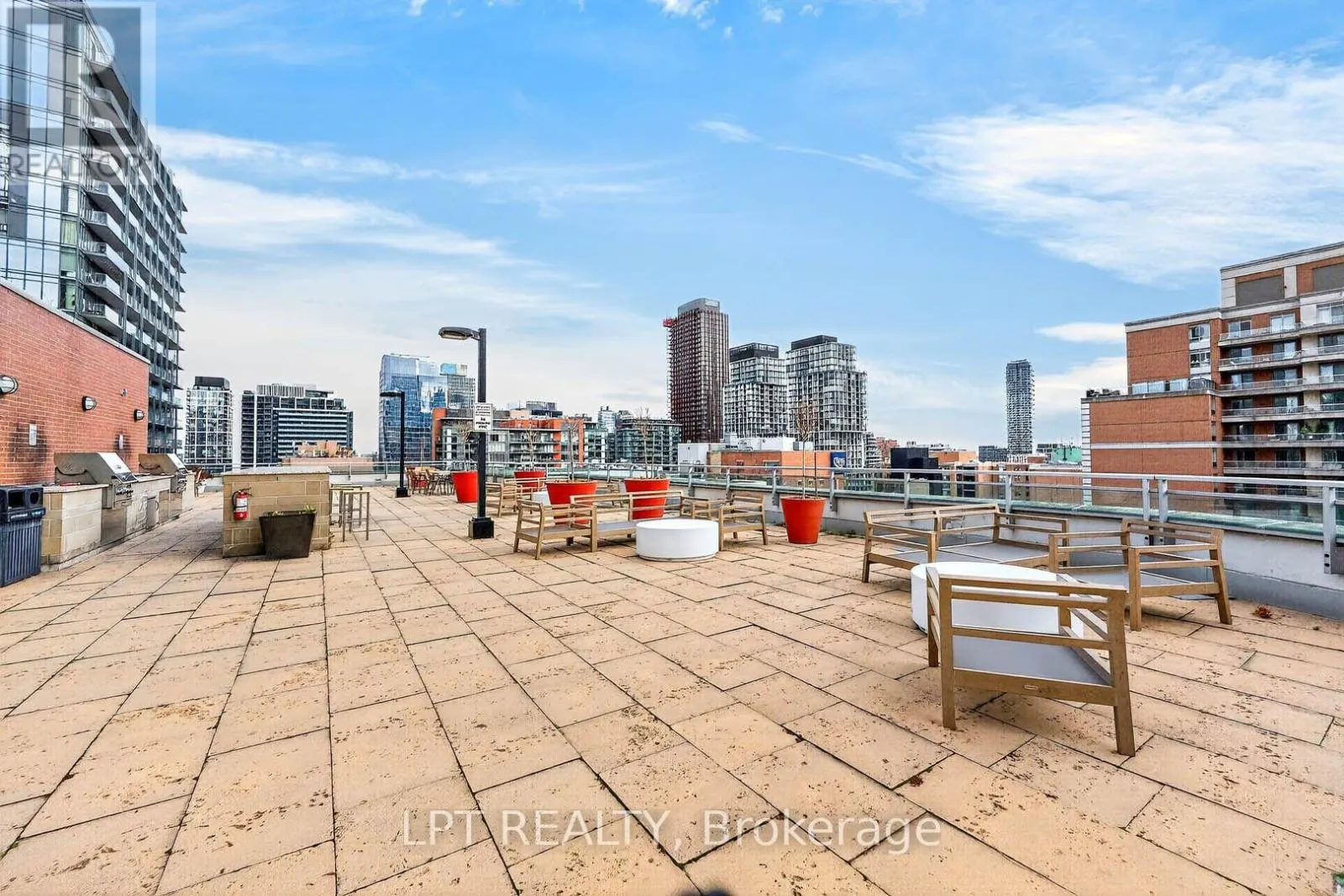 1202 - 112 GEORGE STREET