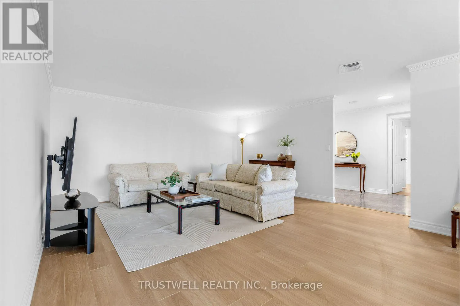 703 - 3181 BAYVIEW AVENUE