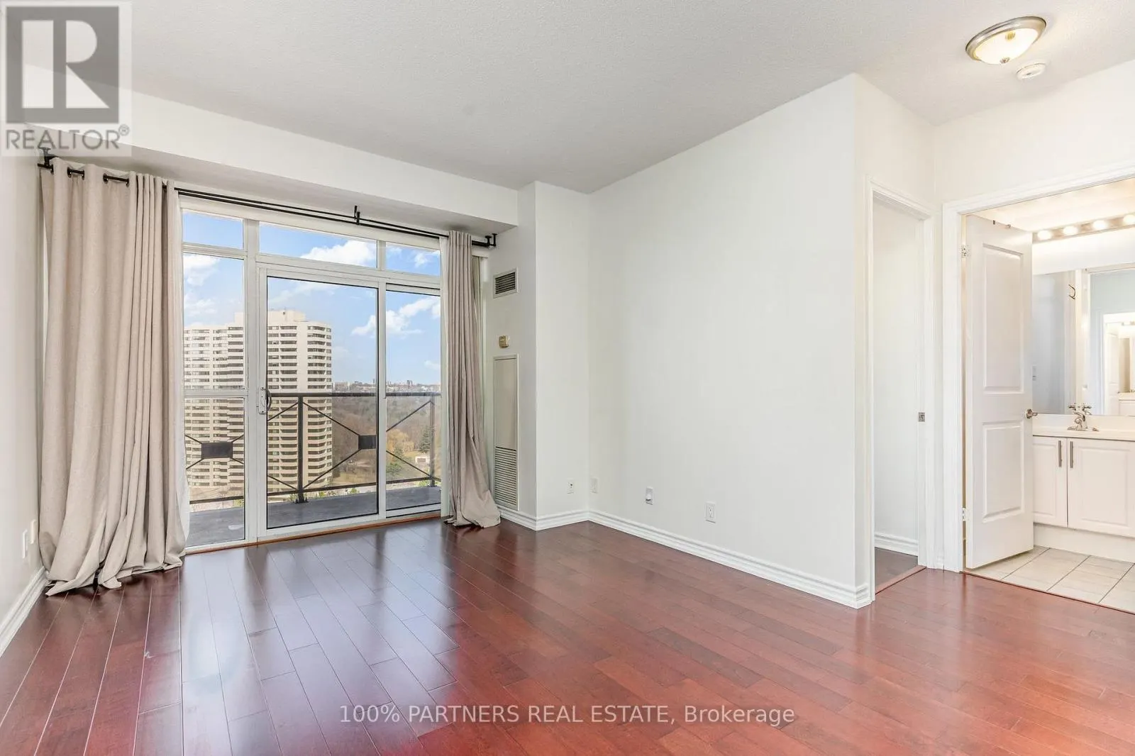 1608 - 133 WYNFORD DRIVE