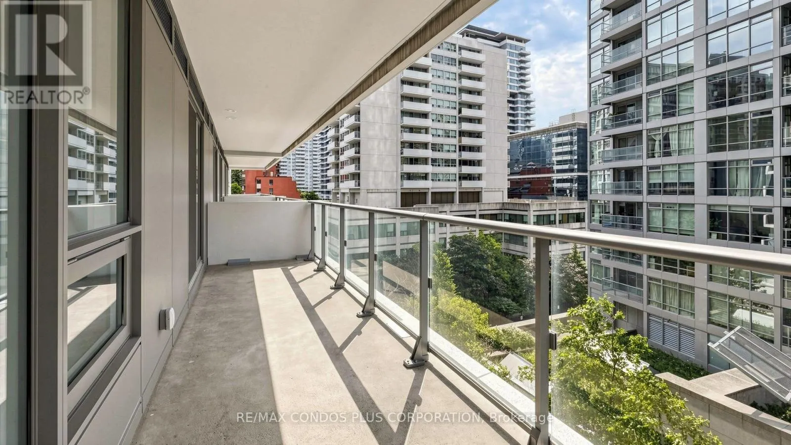 506 - 2221 YONGE STREET
