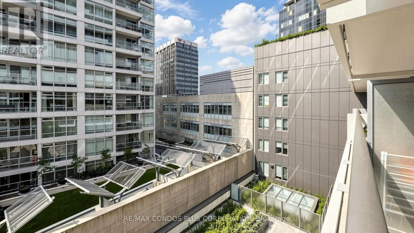 506 - 2221 YONGE STREET