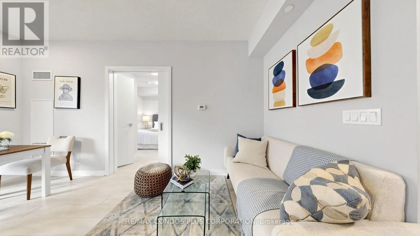 506 - 2221 YONGE STREET