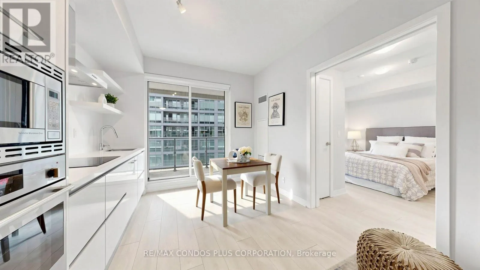 506 - 2221 YONGE STREET