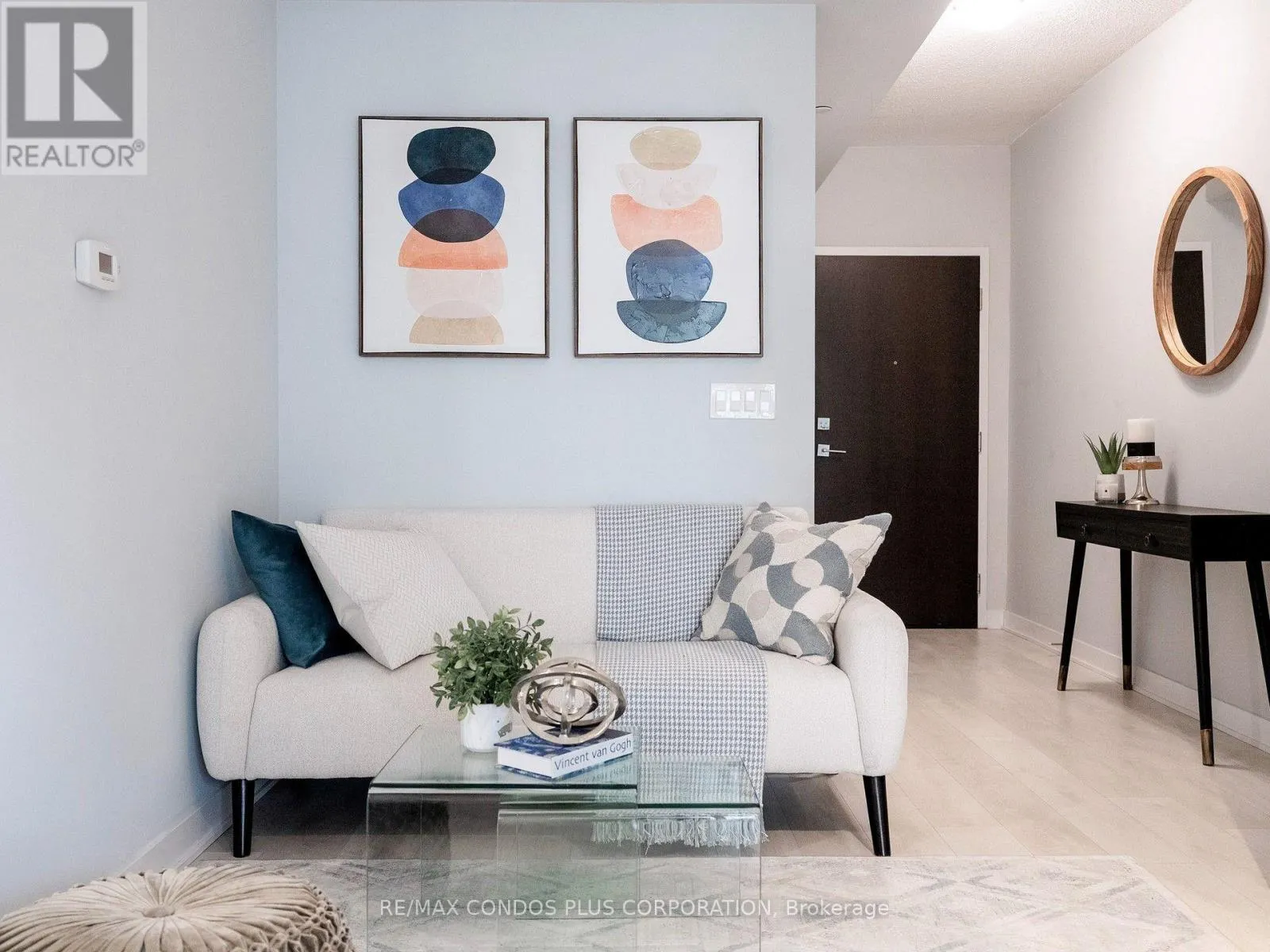 506 - 2221 YONGE STREET