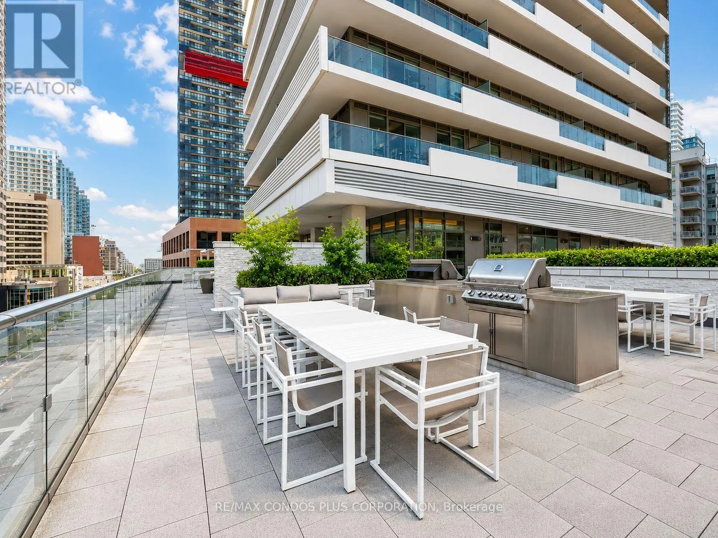 506 - 2221 YONGE STREET