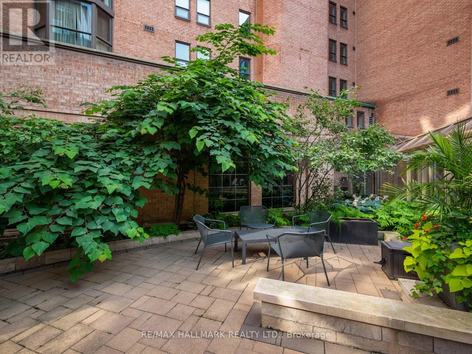 305 - 25 GEORGE STREET