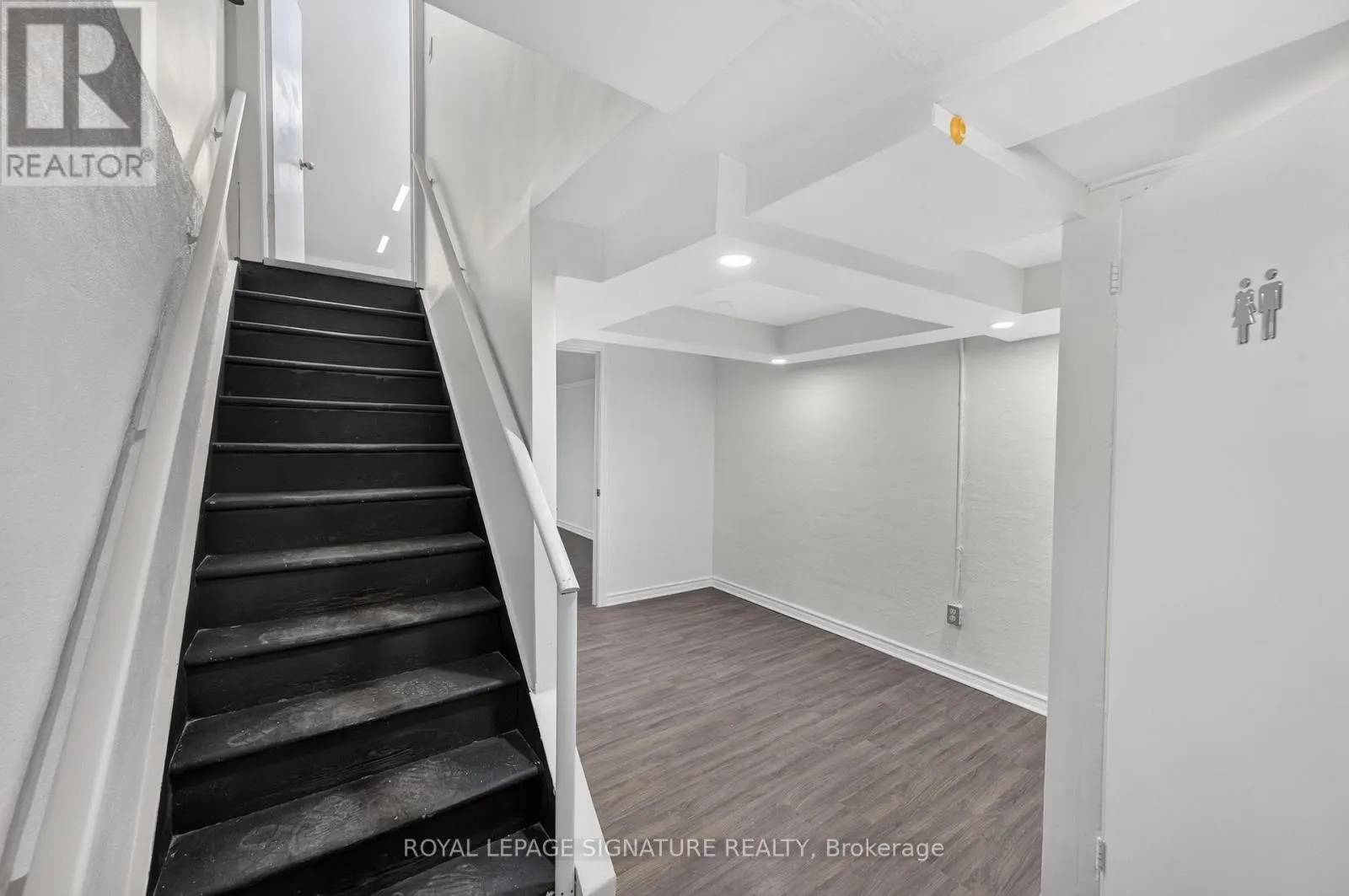 MAIN FLOOR - 1138 EGLINTON AVENUE