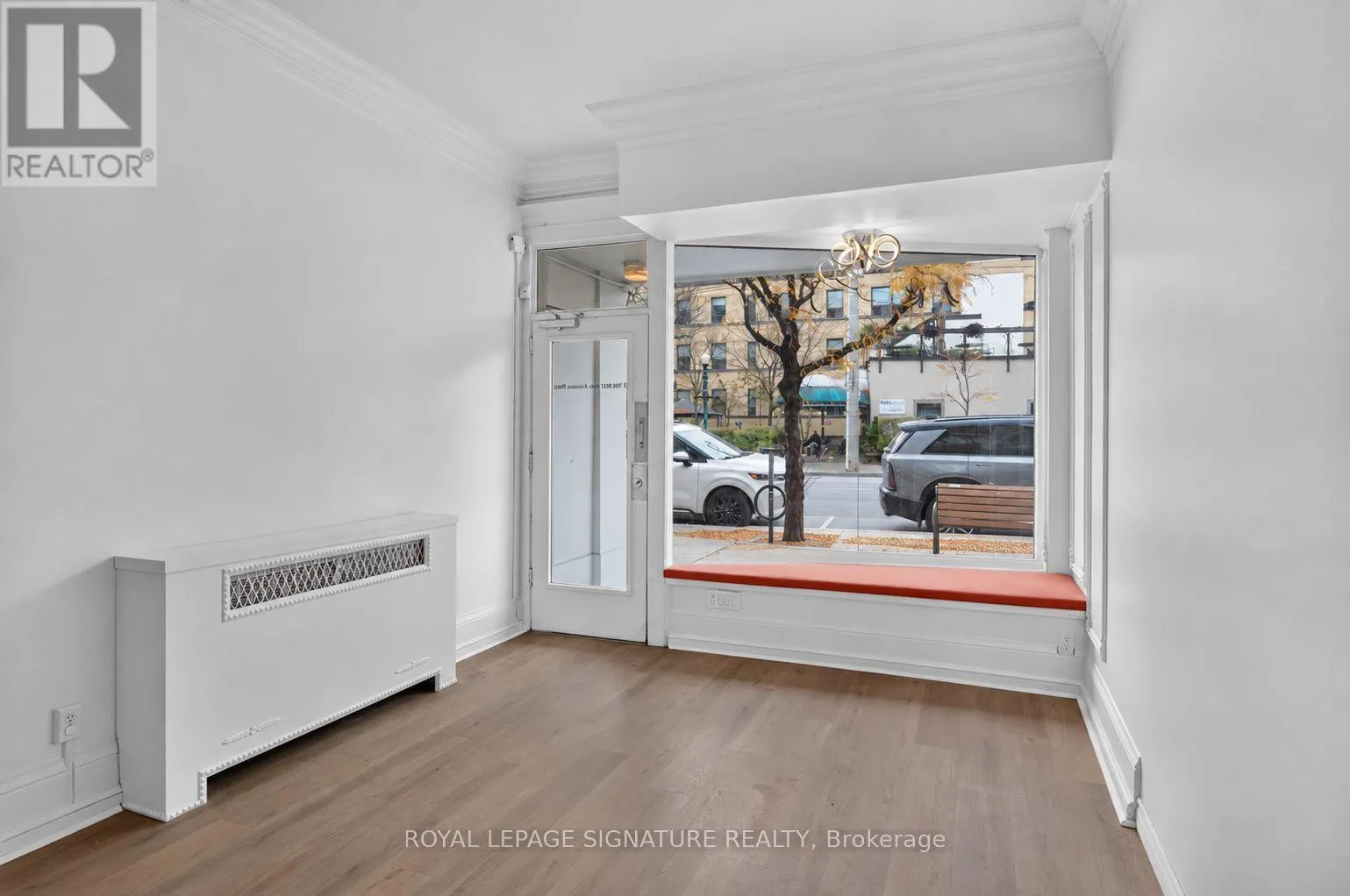 MAIN FLOOR - 1136 EGLINTON AVENUE W