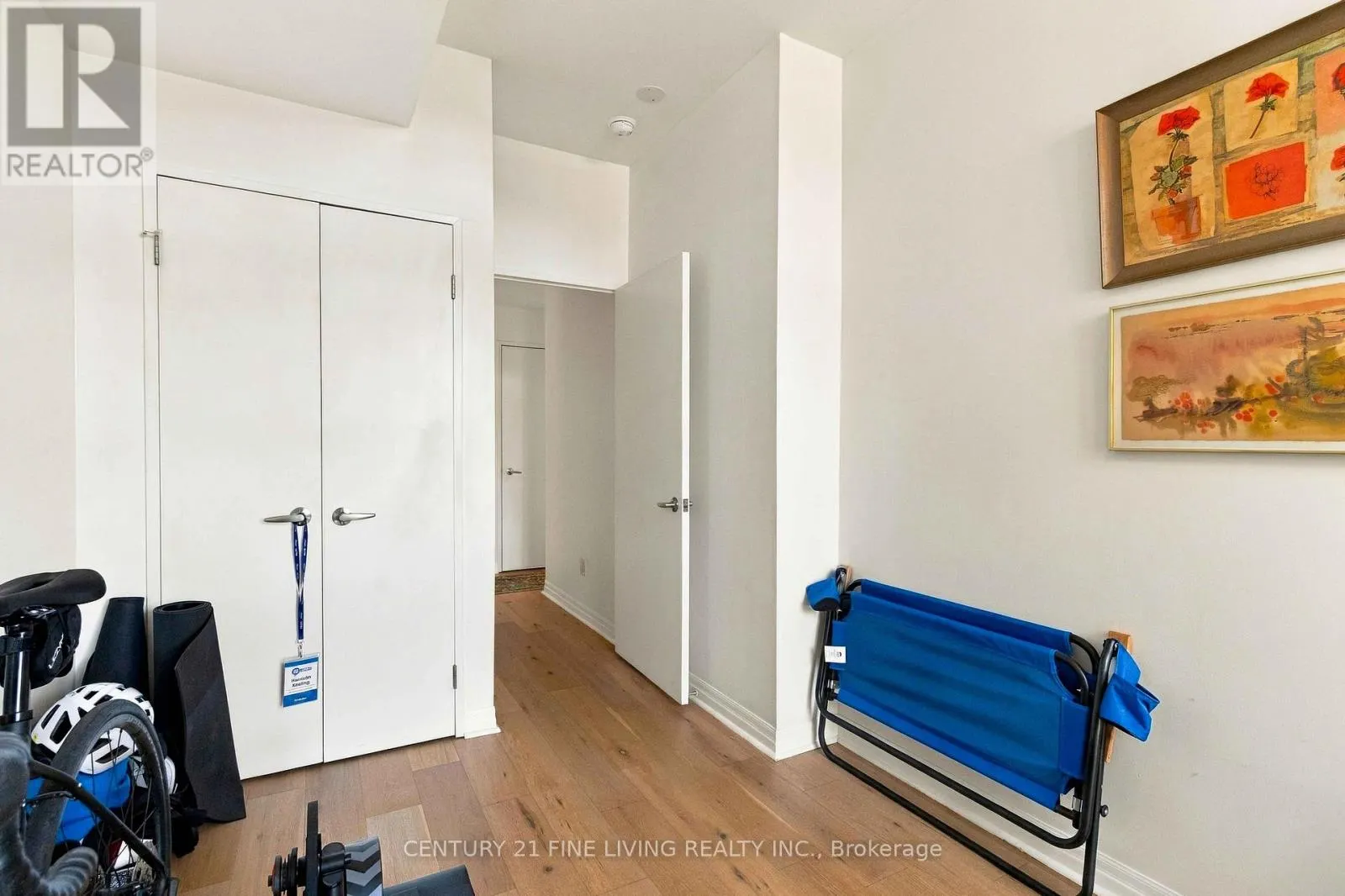 419 - 901 QUEEN STREET W