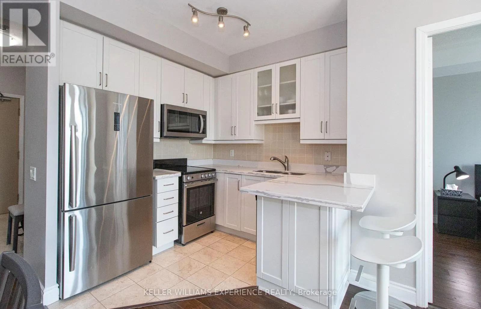 1412 - 60 BYNG AVENUE