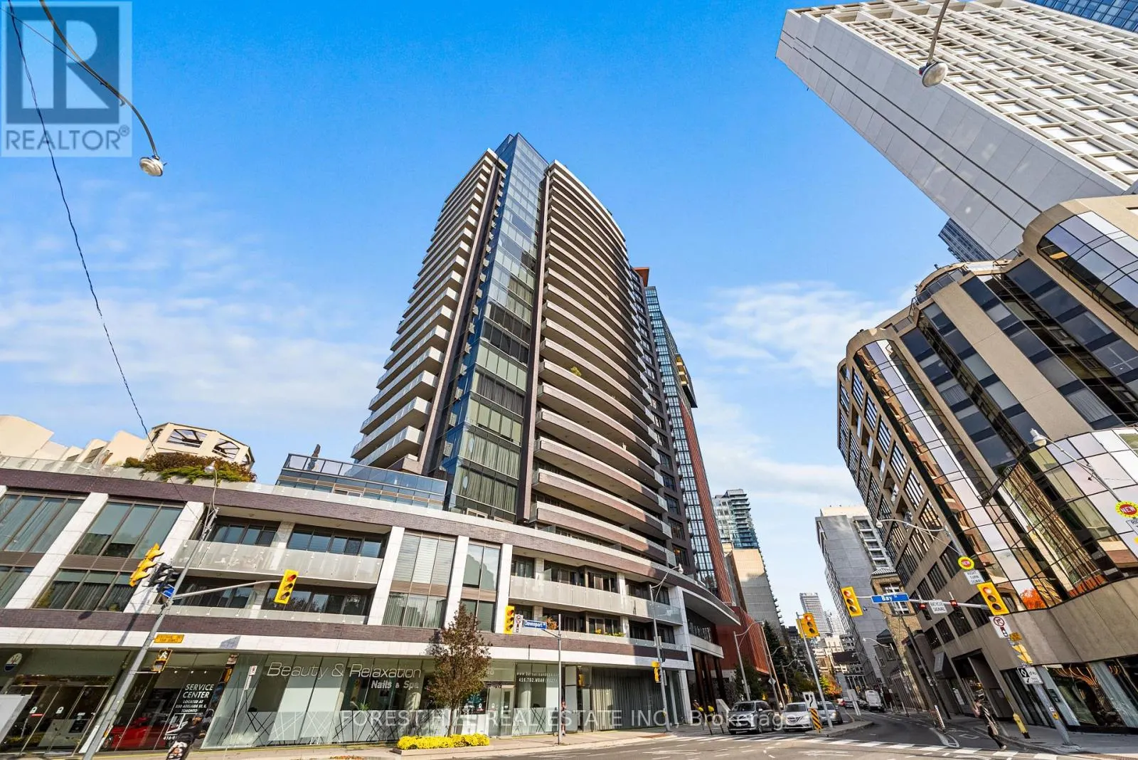304 - 88 DAVENPORT ROAD