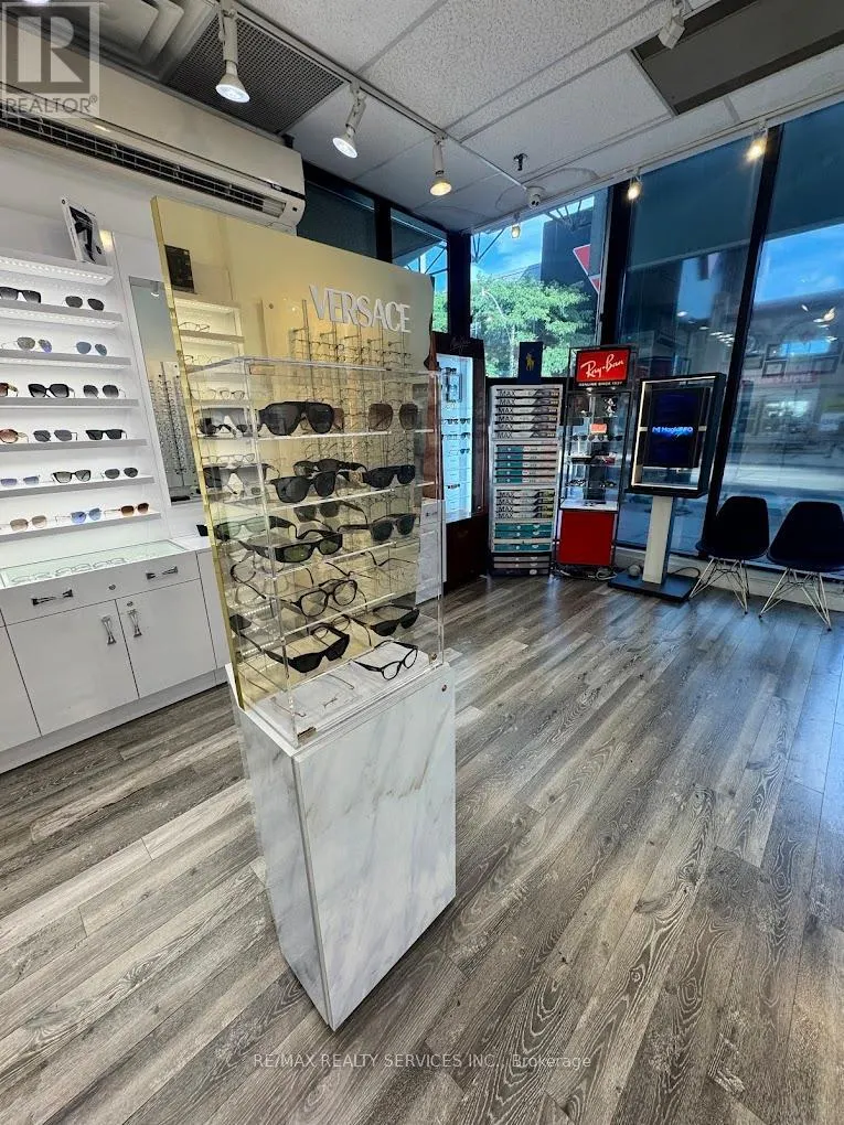 3 - 890 YONGE STREET