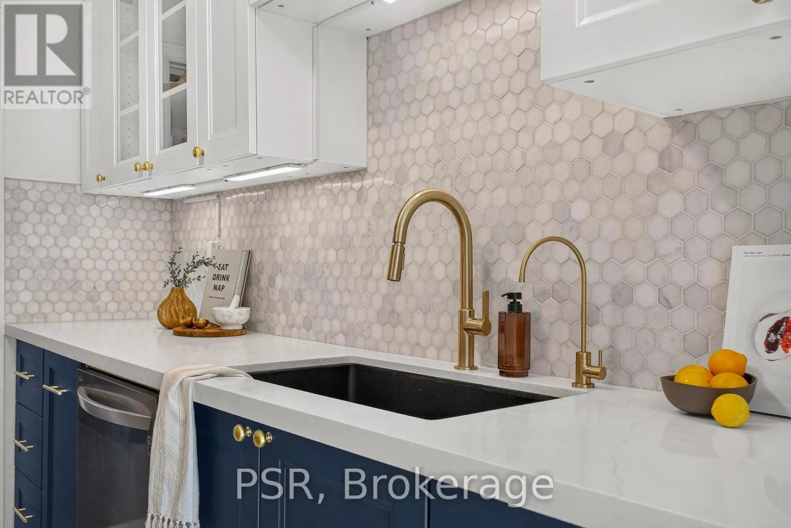 2 POWDERHORN MILL WAY
