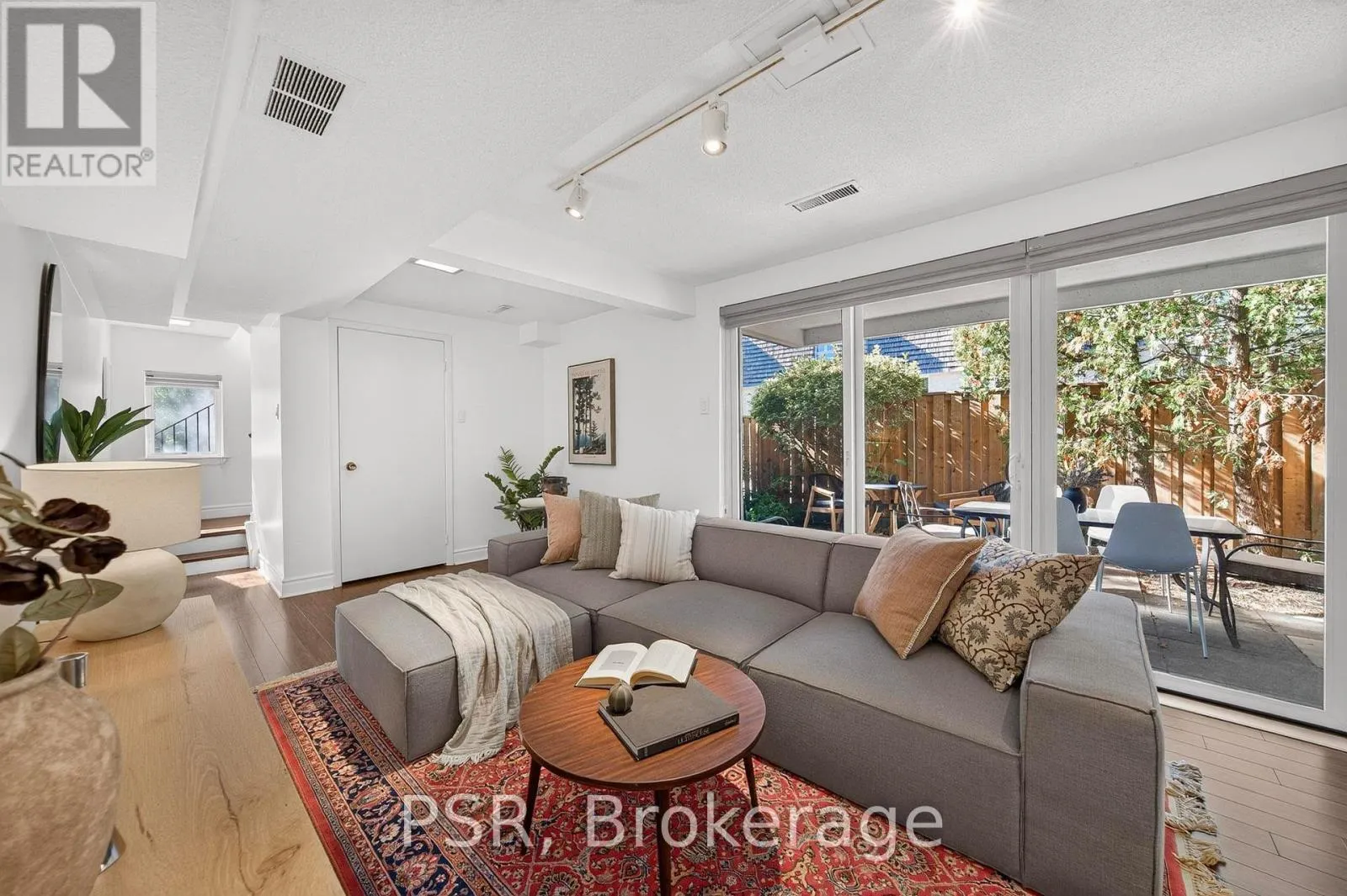 2 POWDERHORN MILL WAY