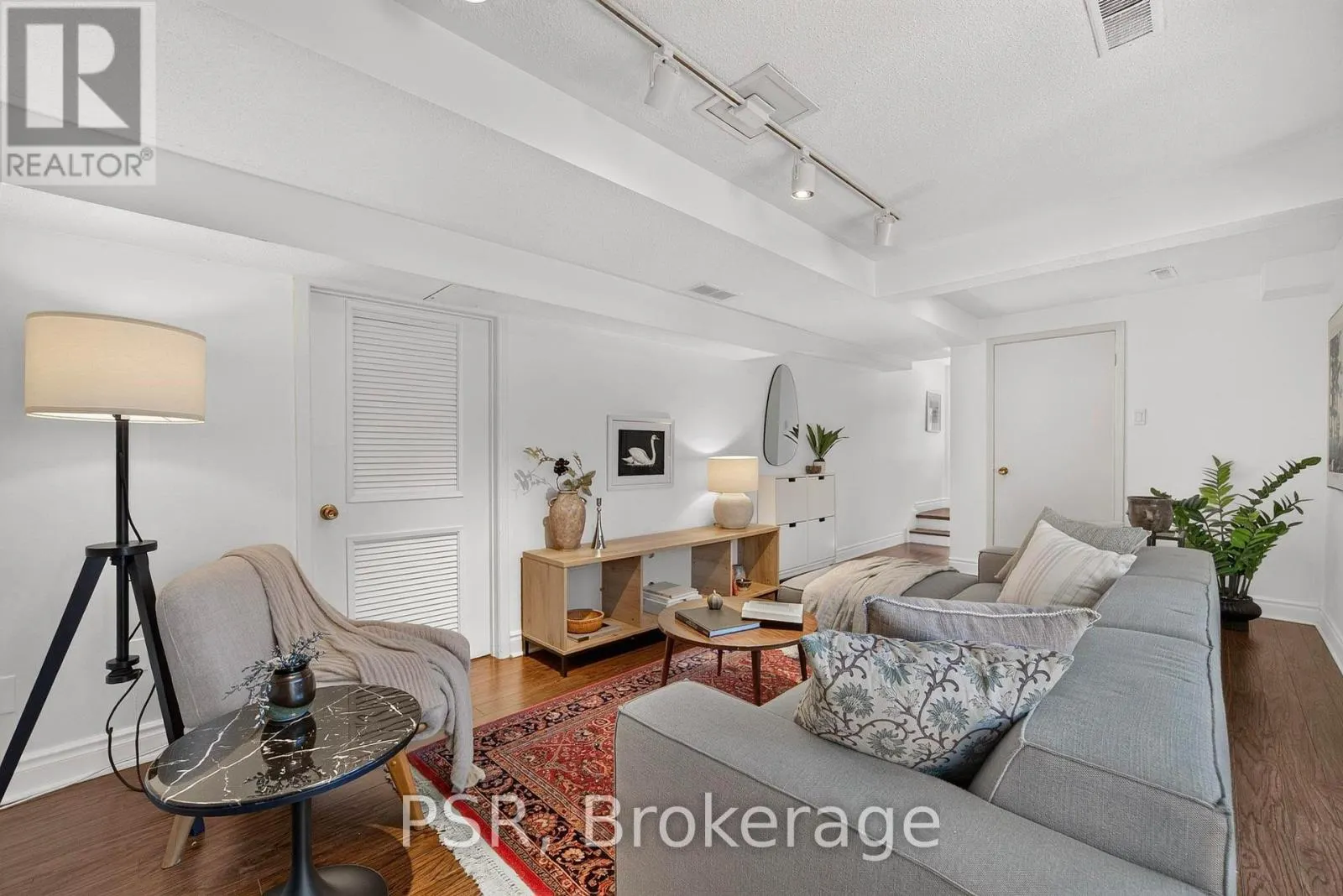 2 POWDERHORN MILL WAY