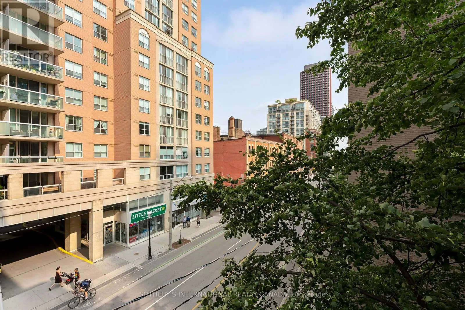408 - 311 RICHMOND STREET