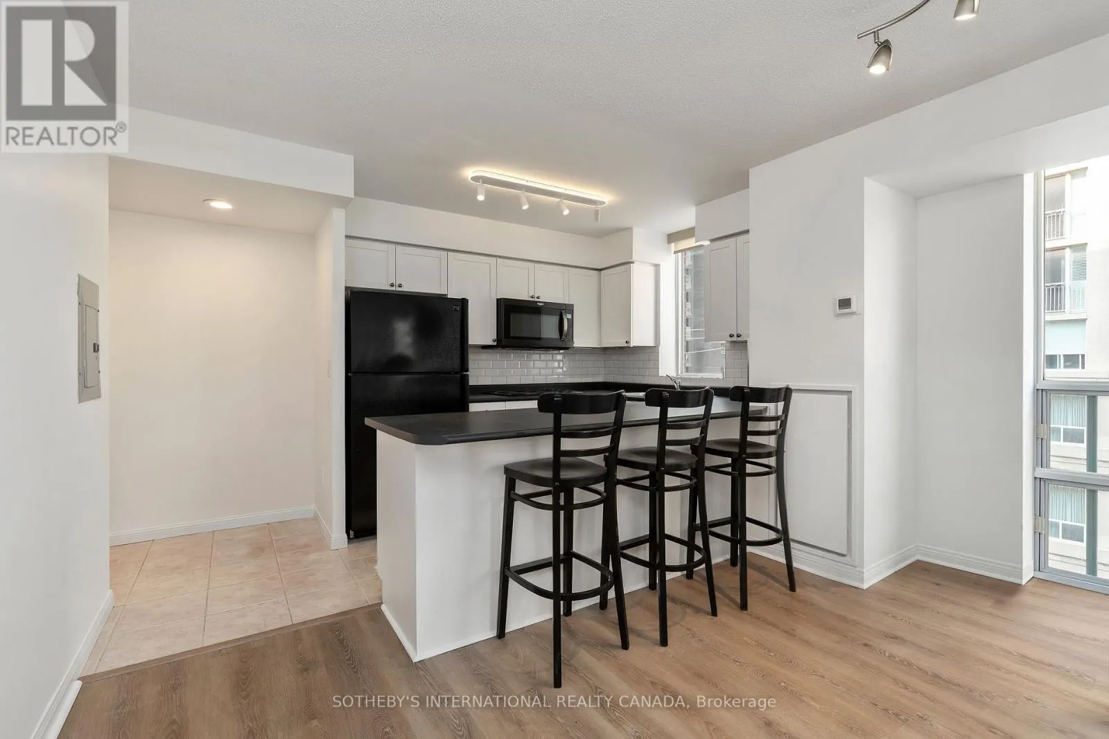 408 - 311 RICHMOND STREET