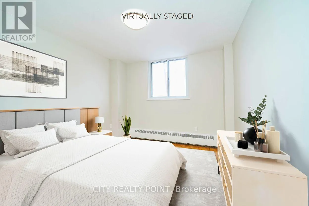 807 - 1500 BATHURST STREET