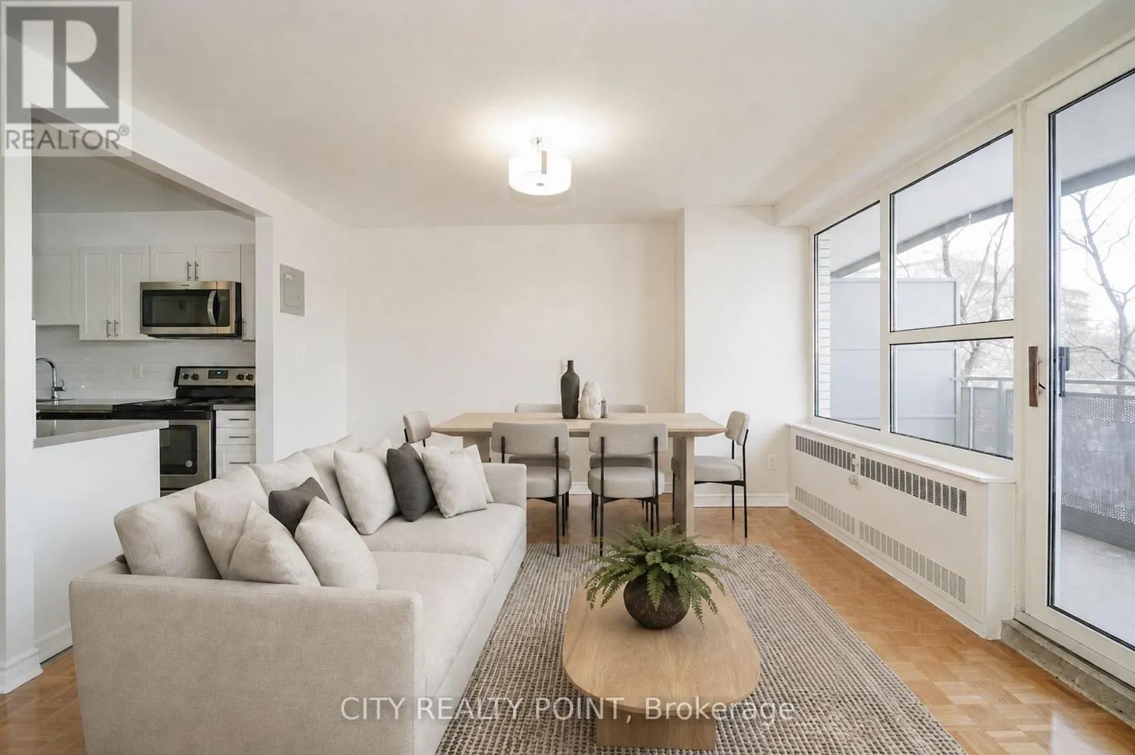 115 - 10 SHALLMAR BOULEVARD