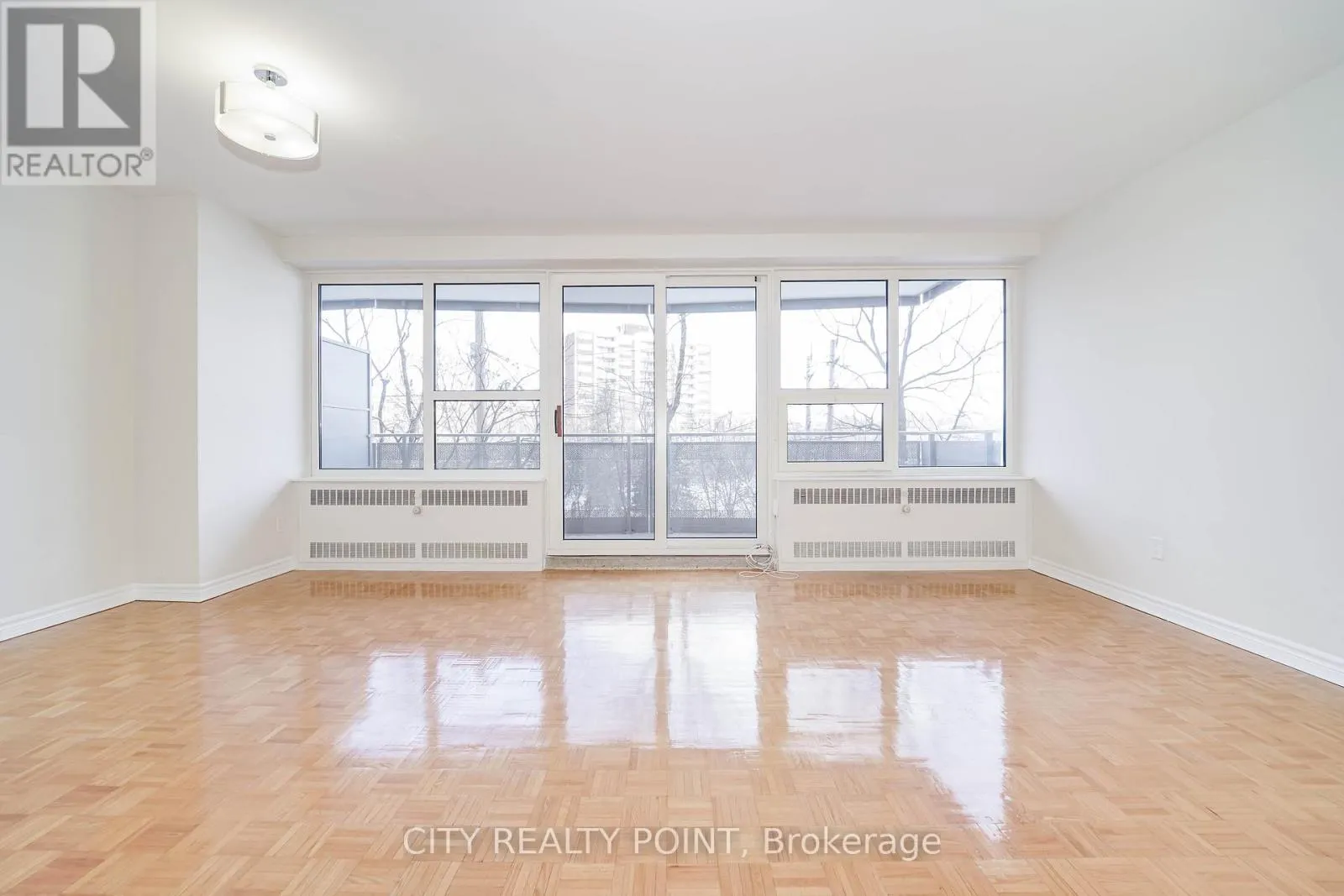 115 - 10 SHALLMAR BOULEVARD