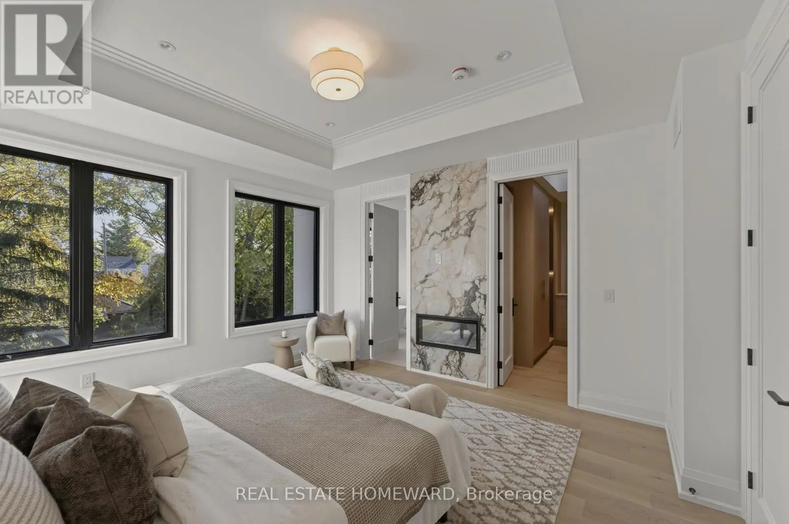 333 GLENGARRY AVENUE