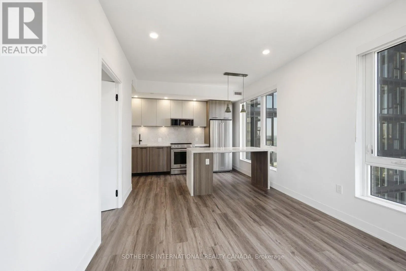 1405 - 15 ASSEMBLY LANE