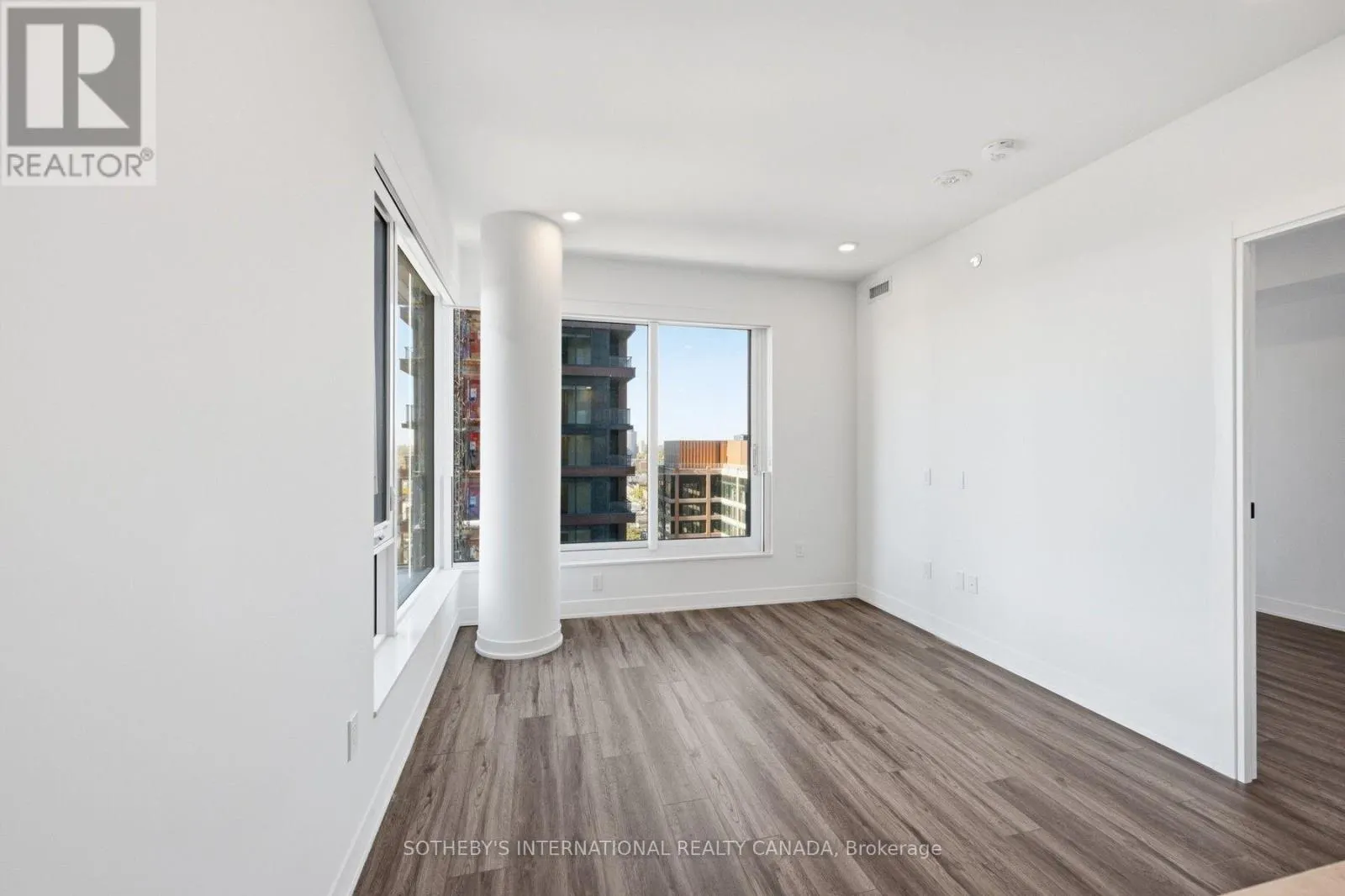 1405 - 15 ASSEMBLY LANE