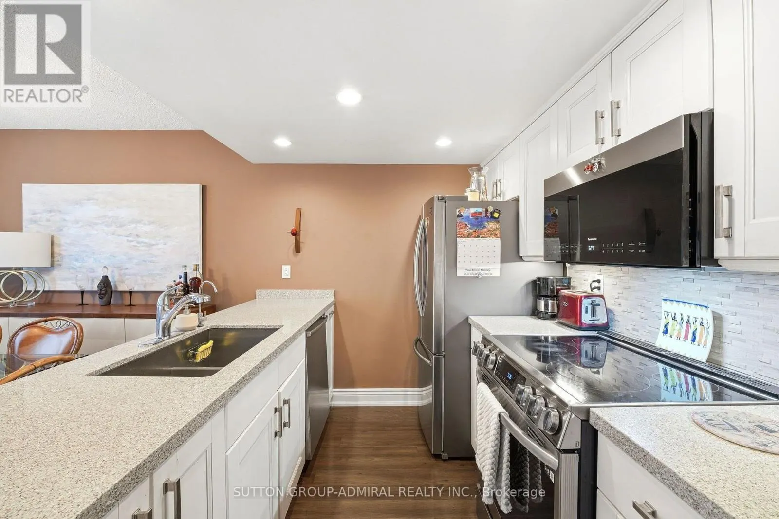 27 - 89 LILLIAN STREET
