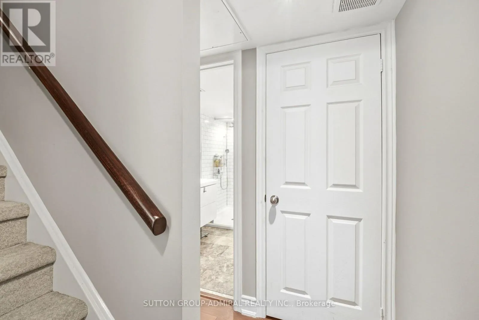 27 - 89 LILLIAN STREET