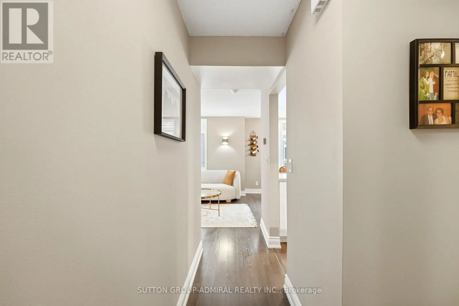 27 - 89 LILLIAN STREET