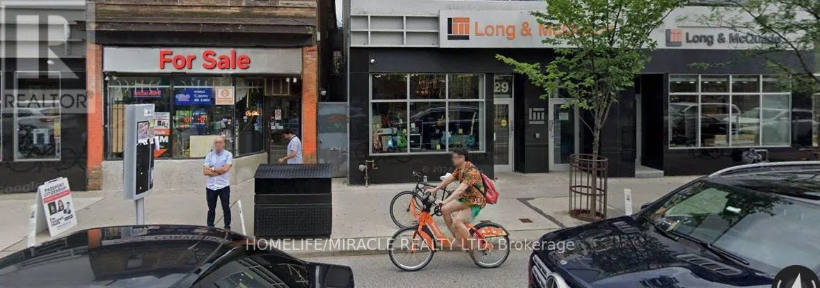 927 BLOOR STREET W