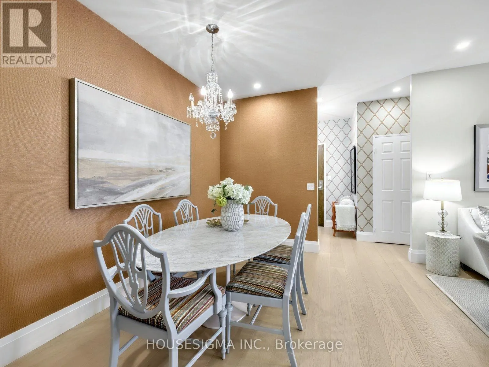 116 - 253 MERTON STREET