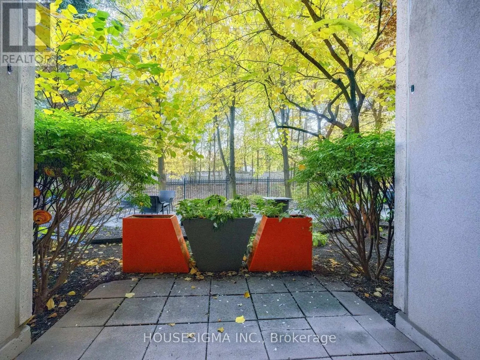 116 - 253 MERTON STREET