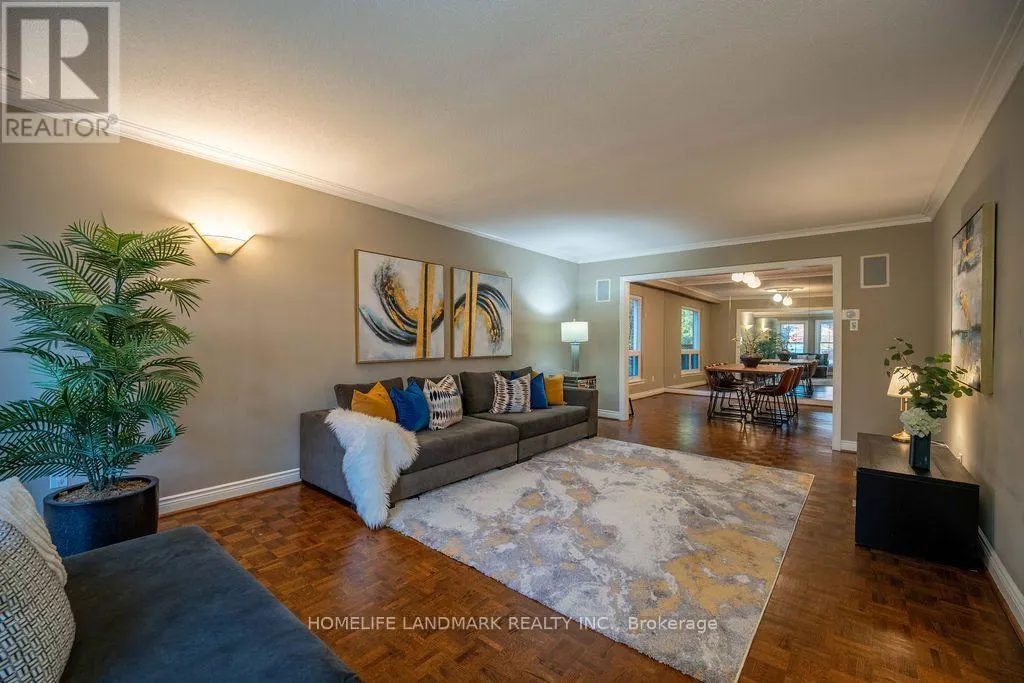 15 TOFINO CRESCENT