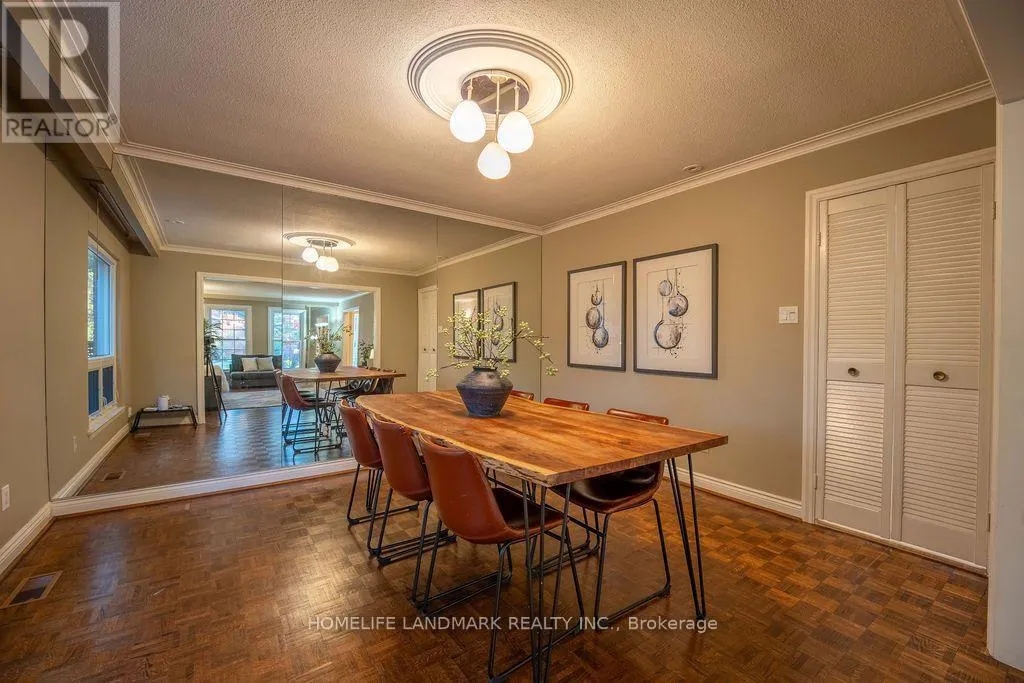 15 TOFINO CRESCENT